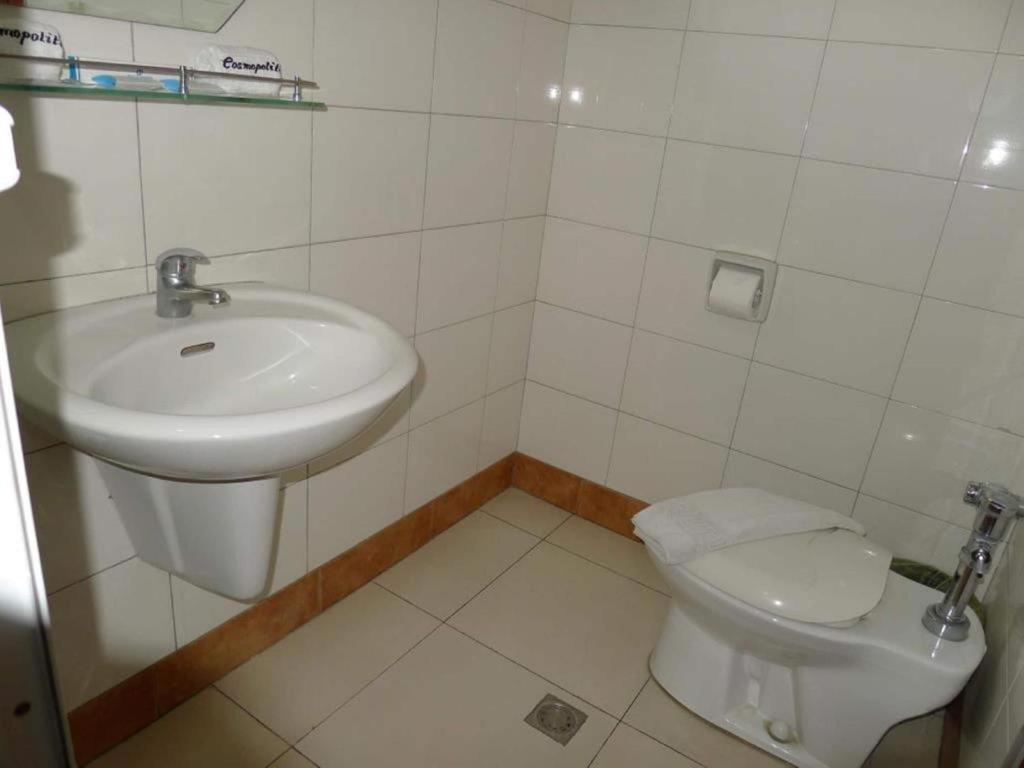 באגויו Hotel Cosmopolitan מראה חיצוני תמונה