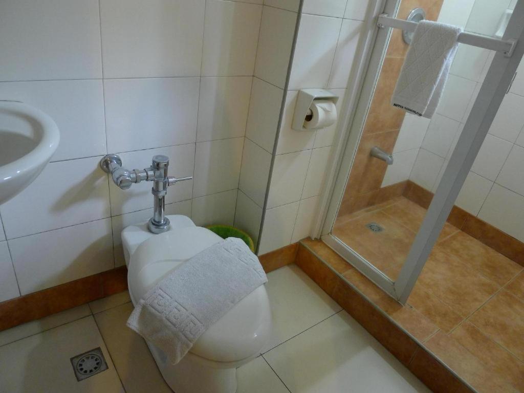 באגויו Hotel Cosmopolitan מראה חיצוני תמונה